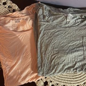 2 Venus T-Shirts